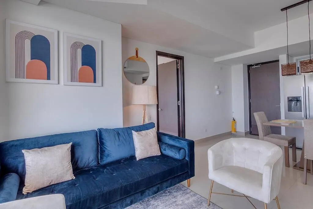 Moderno Apartamento En Frente De La Playa. Cartagena Apartment