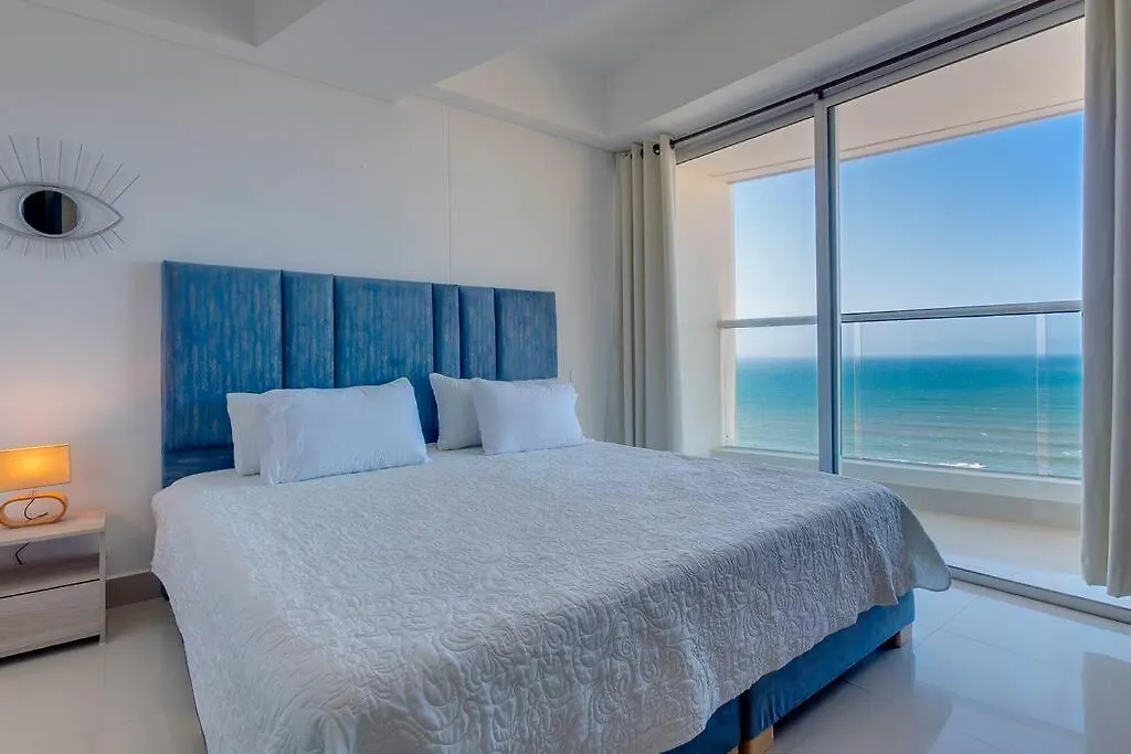 Moderno Apartamento En Frente De La Playa. Cartagena Colombia