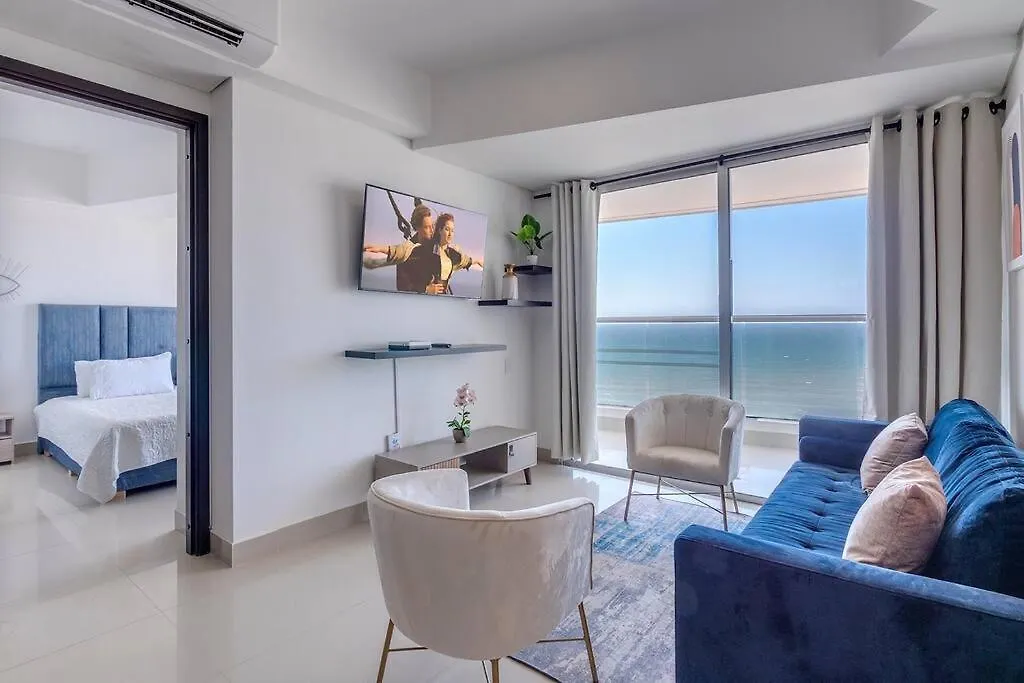 Moderno Apartamento En Frente De La Playa. Cartagena Apartment
